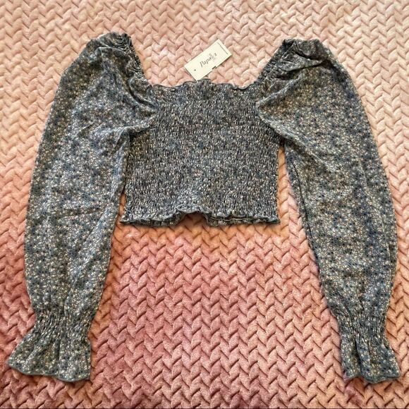 NWT Papaya Floral Cinched Blouse Womens Size S - Picture 3 of 4